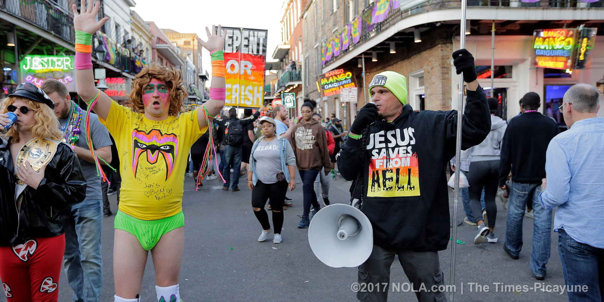 Mardi Gras fun on Sunday: Our favorite photos